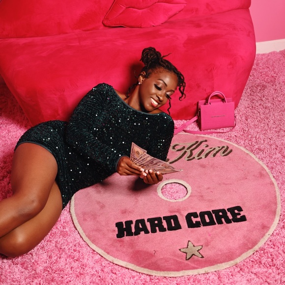 Meet your Posher, Jacquelyne - Picture 3 of 3